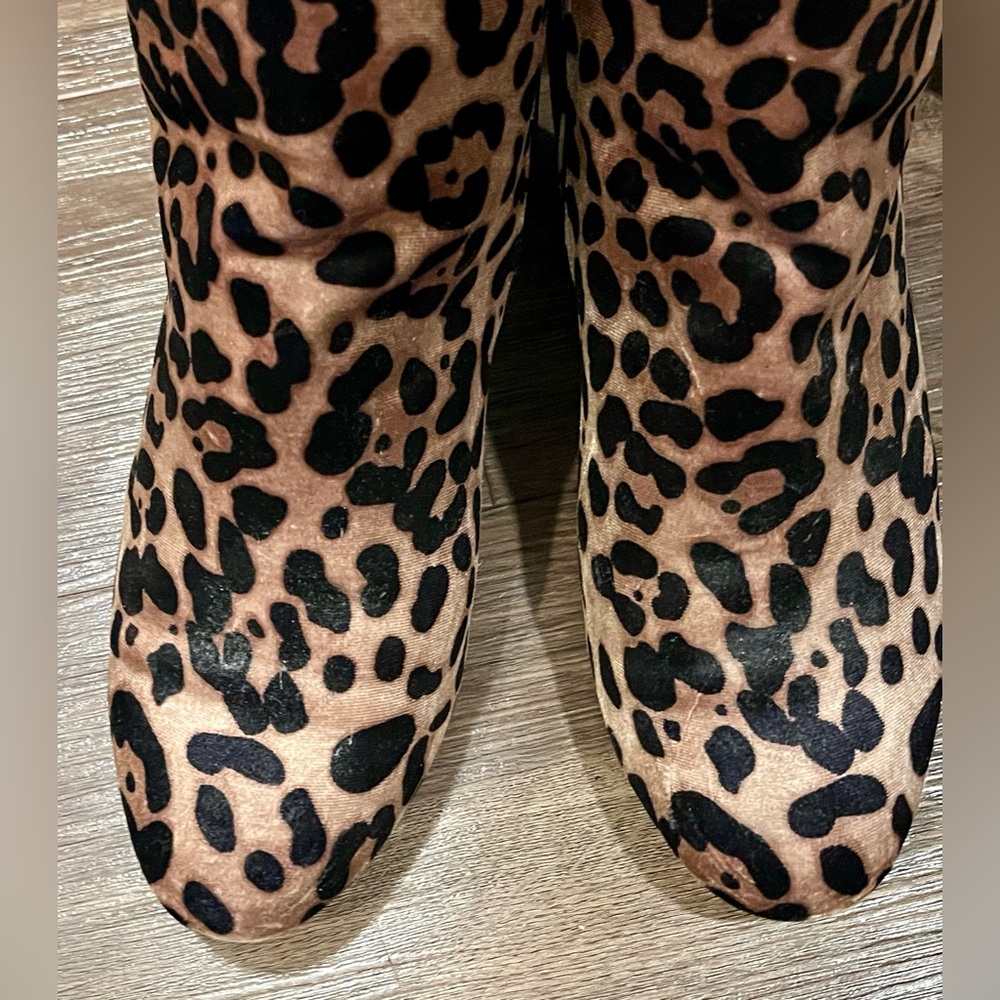 Velvet Leopard print Ankle Boots Booties women’s size 9 - Picture 6 of 10